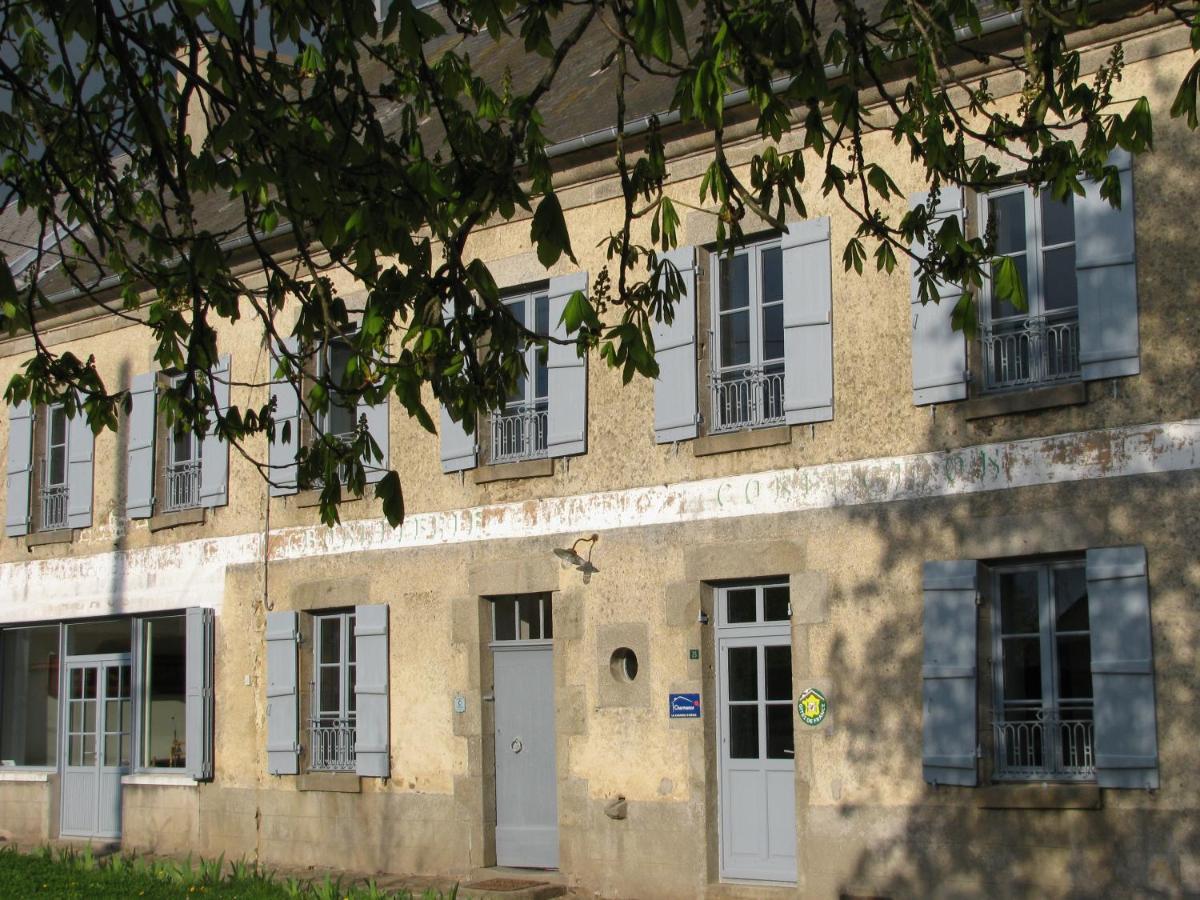 Chambres D'Hotes -B&B- La Bonneterie Montaigut-le-Blanc  Exterior photo